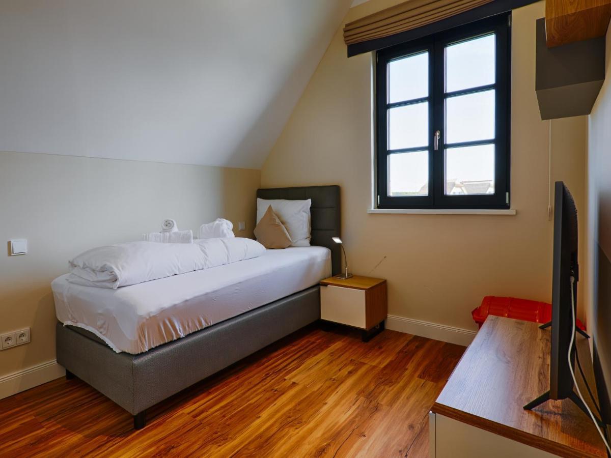 Reetland Am Meer - Premium Reetdachvilla Mit 3 Schlafzimmern, Sauna, Kamin Und Massagesessel F05 드란스케 외부 사진